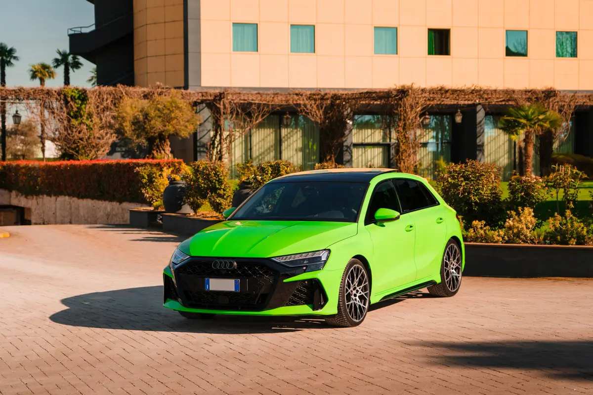 Audi RS3 Restyling 2025 — Nice Luxury Car Rental, Ницца. Audi RS3 Restyling in Ницца Audi RS3 Restyling 2025 года предлагается для аренды в Ницце…