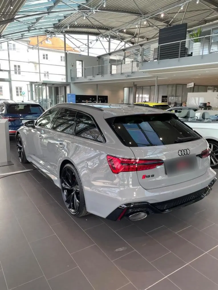 Audi RS6 Dynamic 2023, extérieur — Nice Luxury Car Rental, Nice. Audi RS6 Dynamic in Nice Louer l'Audi RS6 Dynamic à Nice, c'est choisir une voiture de…