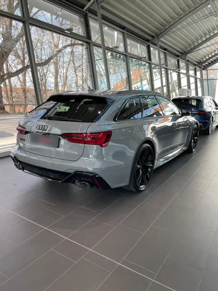 Audi RS6 Dynamic 2023, intérieur — Nice Luxury Car Rental, Nice. Audi RS6 Dynamic in Nice Louer l'Audi RS6 Dynamic à Nice, c'est choisir une voiture de…