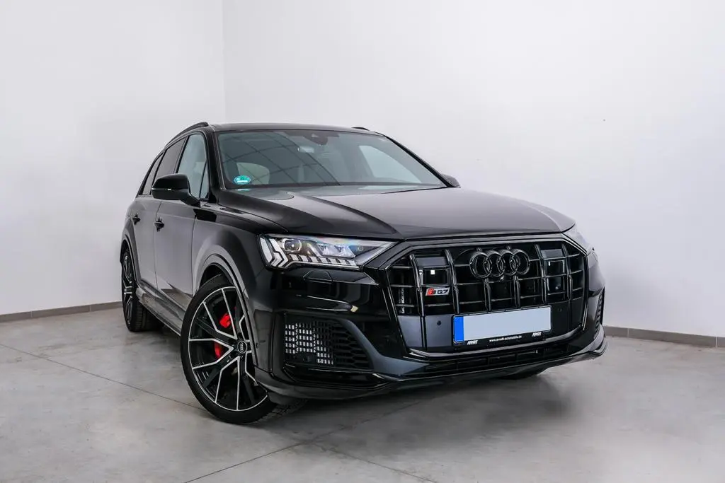 Audi SQ7 2025, intérieur — Nice Luxury Car Rental, Nice. Audi SQ7 in Nice L'Audi SQ7 2025 rejoint notre offre de location à Nice comme SUV à sept…