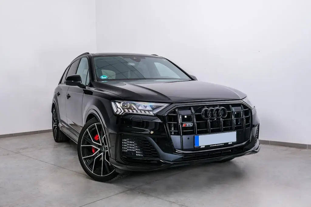 Audi SQ7 2025, intérieur — Nice Luxury Car Rental, Nice. Audi SQ7 in Nice L'Audi SQ7 2025 rejoint notre offre de location à Nice comme SUV à sept…