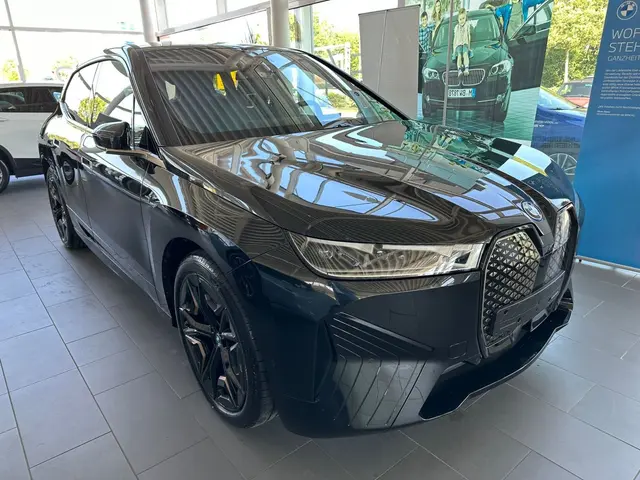 BMW IX M60 2023 — Nice Luxury Car Rental, Nice
