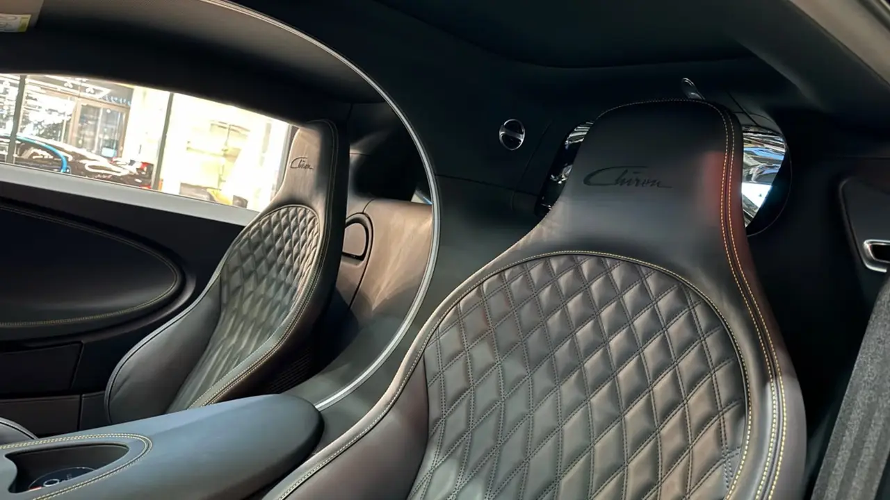 Bugatti Chiron 110 Ani 2019, intérieur — Nice Luxury Car Rental, Nice. Bugatti Chiron 110 Ani in Nice La Bugatti Chiron 110 Ani 2019 est proposée à la location…