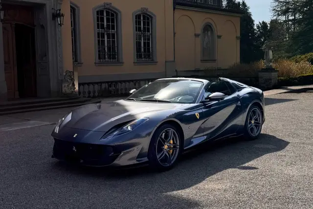 Ferrari 812 GTS 2024 — Nice Luxury Car Rental, Ницца