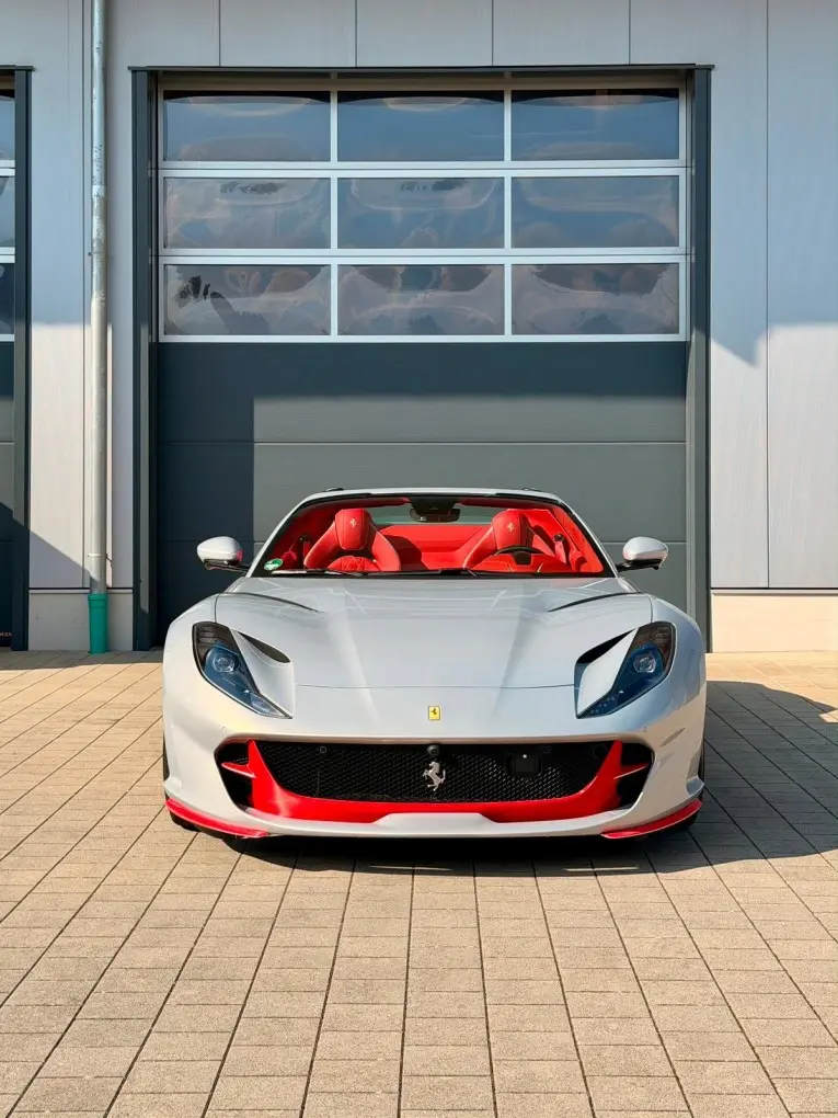 Ferrari 812 GTS 2024, vue avant — Nice Luxury Car Rental, Nice. Ferrari 812 GTS in Nice La Ferrari 812 GTS 2024 est proposée à la location à Nice comme…