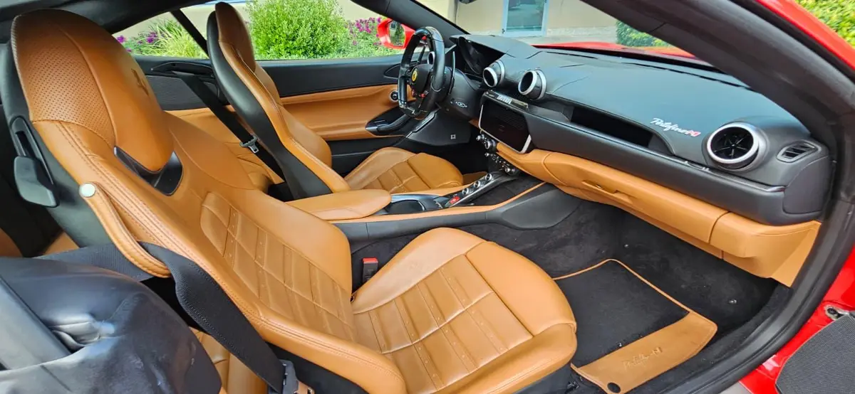 Ferrari Portofino M 2023, extérieur — Nice Luxury Car Rental, Nice. Ferrari Portofino M in Nice La Ferrari Portofino M 2023 est proposée à la location à Nice…