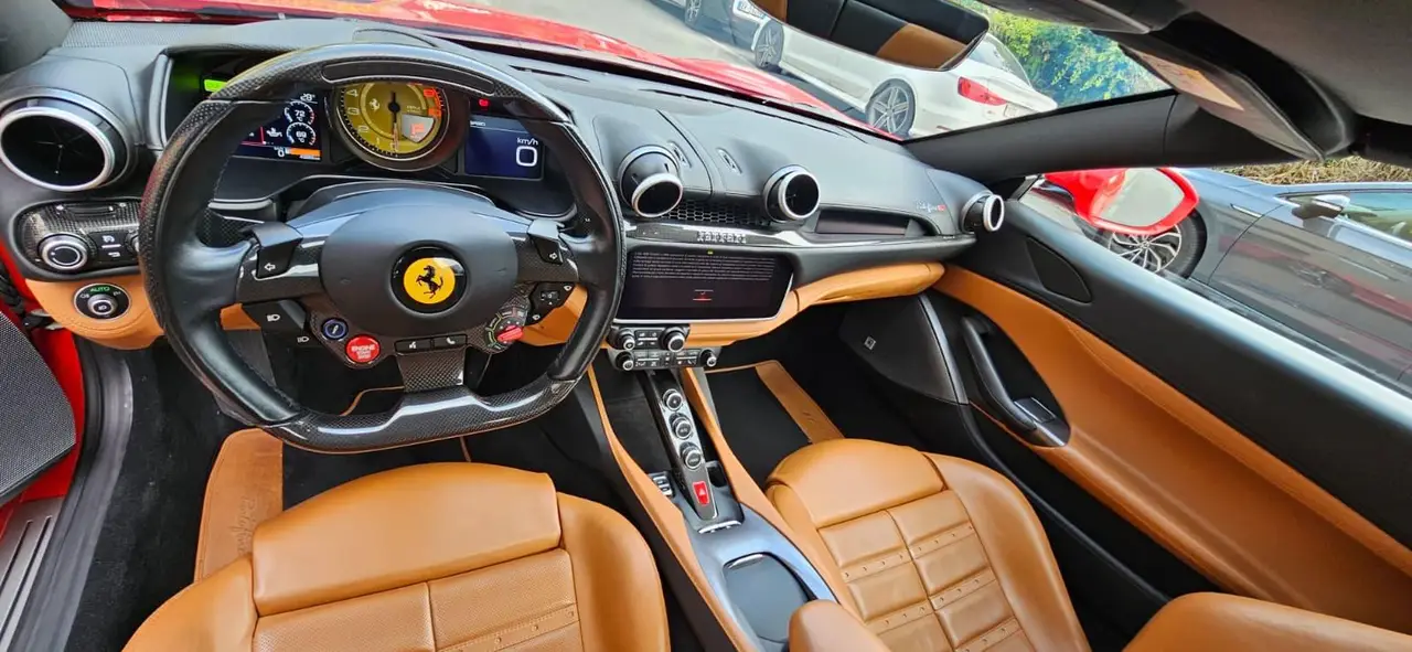 Ferrari Portofino M 2023, vue avant — Nice Luxury Car Rental, Nice. Ferrari Portofino M in Nice La Ferrari Portofino M 2023 est proposée à la location à Nice…