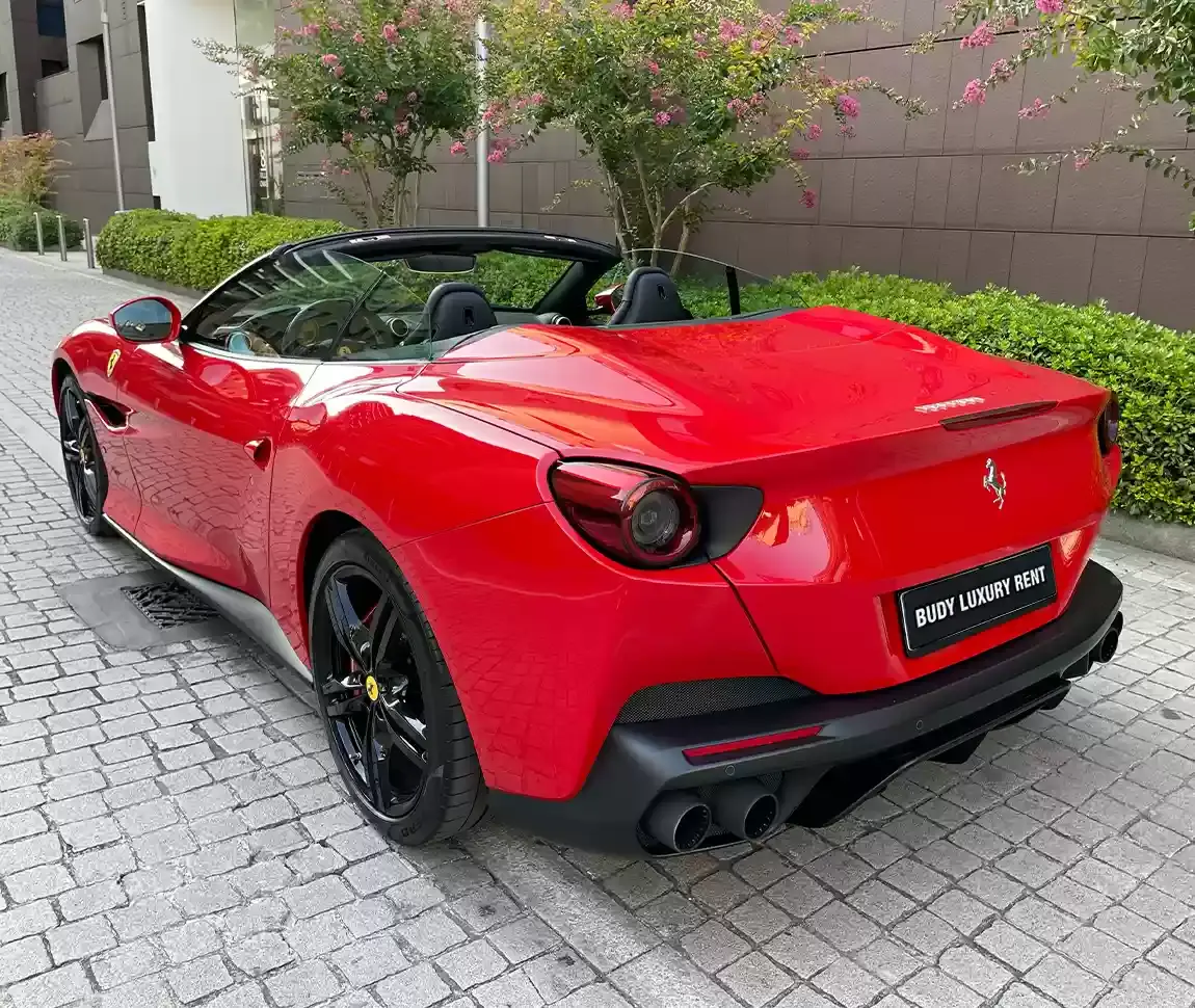 Ferrari Portofino M 2023, tableau de bord — Nice Luxury Car Rental, Nice. Ferrari Portofino M in Nice La Ferrari Portofino M 2023 est proposée à la location à Nice…
