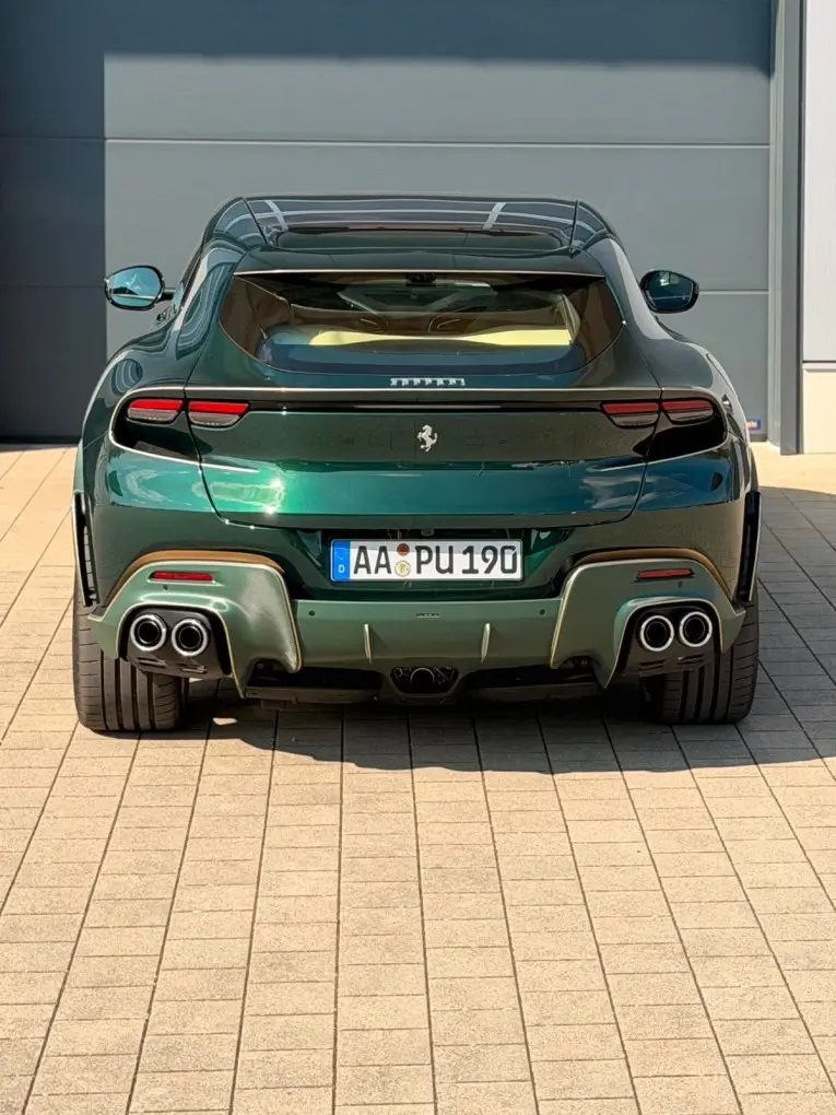 Ferrari Purosangue Atelier 2025, vista frontal — Nice Luxury Car Rental, Niza. Ferrari Purosangue Atelier in Niza El Ferrari Purosangue Atelier 2025 se ofrece en…