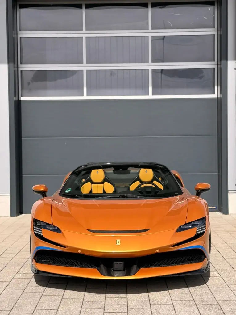 Ferrari SF90 Spider Tailor Made 2025, vue avant — Nice Luxury Car Rental, Nice. Ferrari SF90 Spider Tailor Made in Nice La Ferrari SF90 Spider Tailor Made 2025 est…