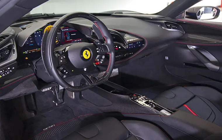 Ferrari SF90 Stradale 2025, extérieur — Nice Luxury Car Rental, Nice. Ferrari SF90 Stradale in Nice La location d'une Ferrari SF90 Stradale à Nice s'adresse à…