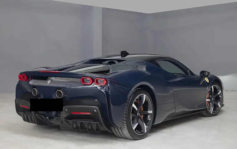 Ferrari SF90 Stradale 2025, intérieur — Nice Luxury Car Rental, Nice. Ferrari SF90 Stradale in Nice La location d'une Ferrari SF90 Stradale à Nice s'adresse à…