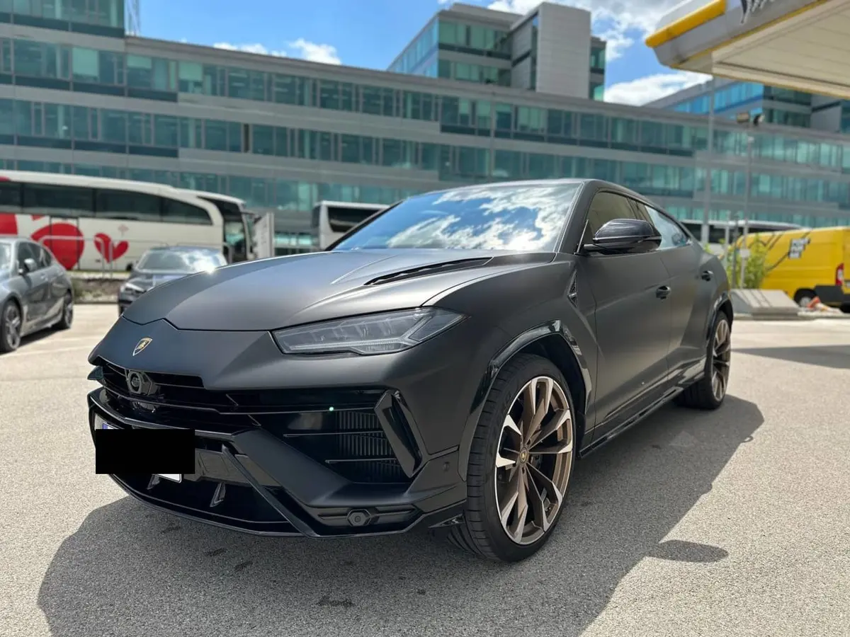 Lamborghini Urus S 2023 — Nice Luxury Car Rental, Nice. Lamborghini Urus S in Nice Le Lamborghini Urus S 2023 est proposé à la location à Nice…