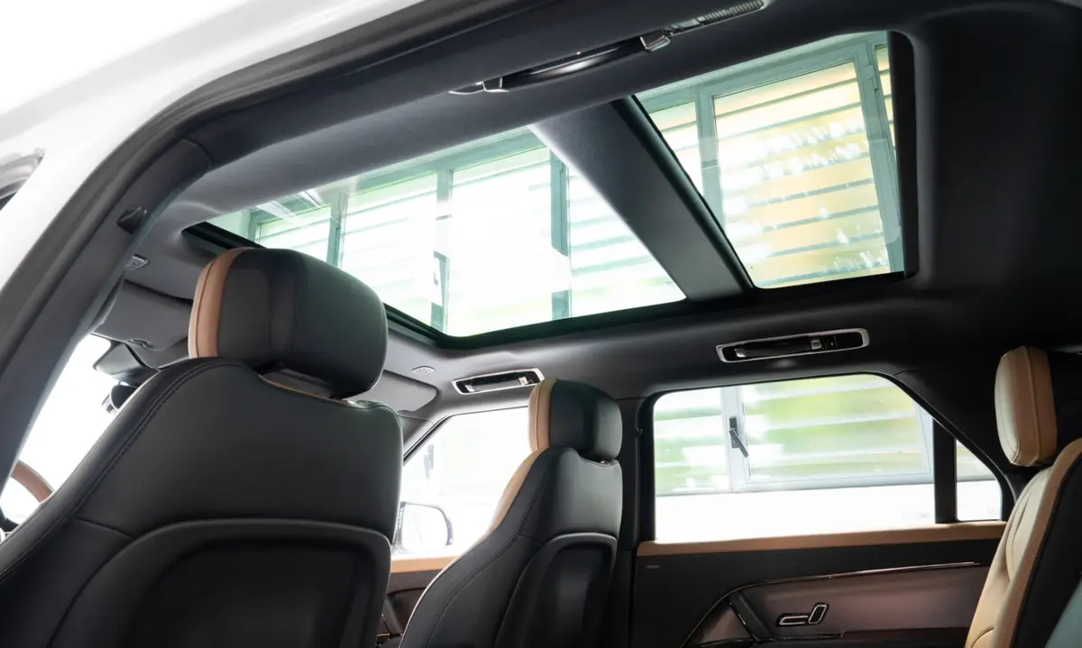 Land Rover Range Rover Sport 2025, extérieur — Nice Luxury Car Rental, Nice. Land Rover Range Rover Sport in Nice Le Land Rover Range Rover Sport 2025 fait partie des…