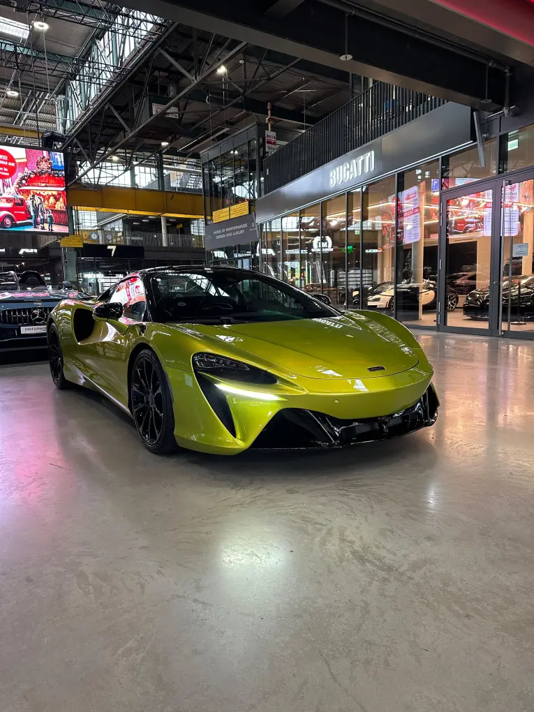 McLaren Artura Spider 2024, вид спереди — Nice Luxury Car Rental, Ницца. McLaren Artura Spider in Ницца McLaren Artura Spider 2024 года доступен для аренды в…