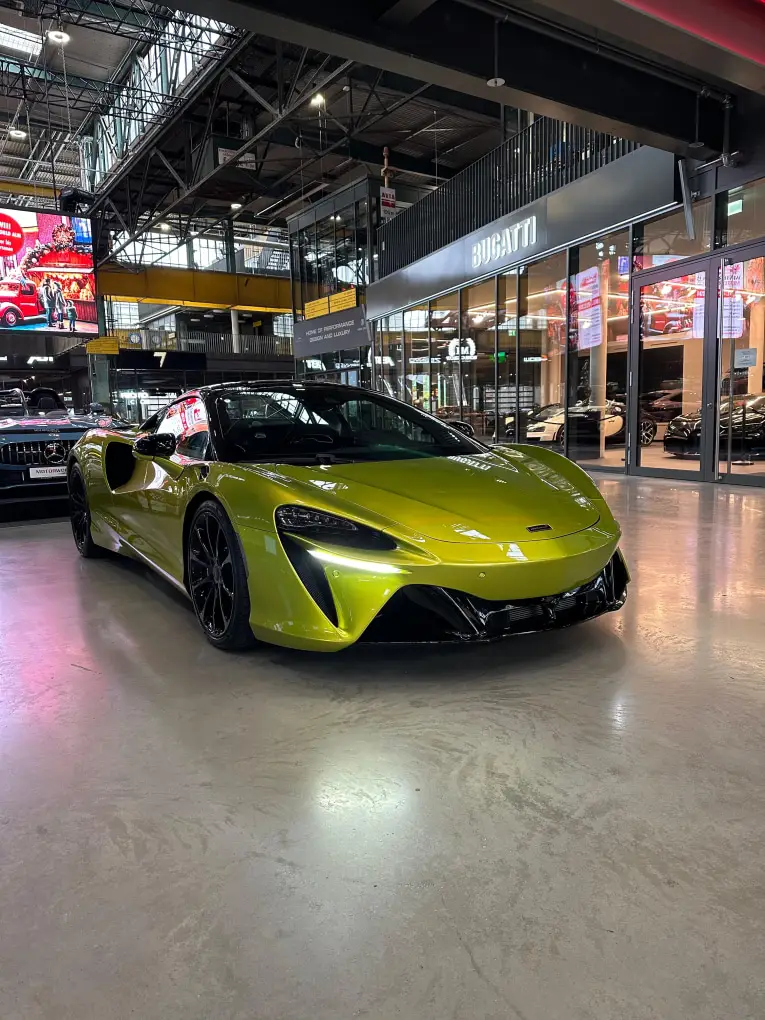 McLaren Artura Spider 2024, вид спереди — Nice Luxury Car Rental, Ницца. McLaren Artura Spider in Ницца McLaren Artura Spider 2024 года доступен для аренды в…