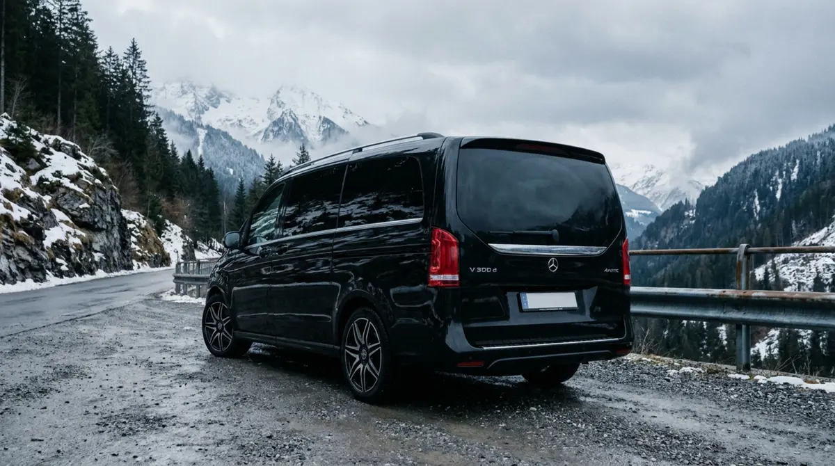 Mercedes Benz V300 8 seats 2025, vue avant — Nice Luxury Car Rental, Nice. Mercedes Benz V300 8 seats in Nice Le Mercedes Benz V300 8 seats 2025 est proposé à la…