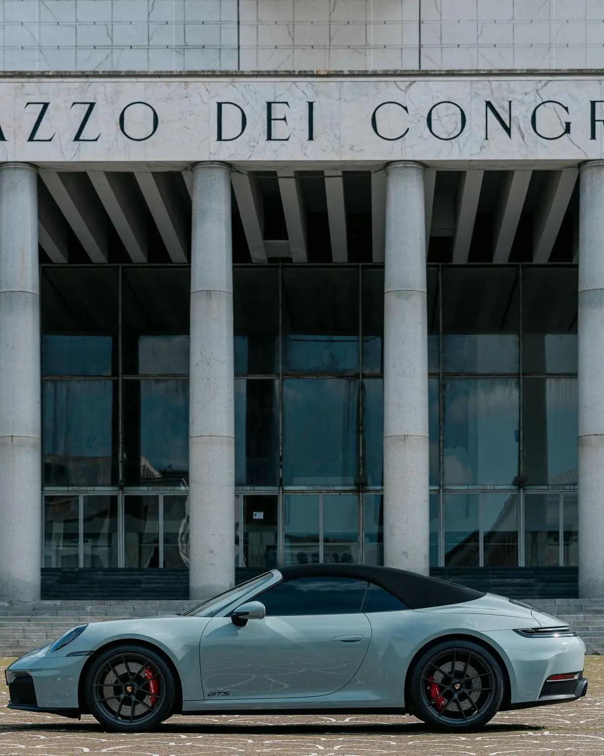 Porsche Carrera Spyder 992,2 GTS 2025, vue avant — Nice Luxury Car Rental, Nice. Porsche Carrera Spyder 992,2 GTS in Nice Le Porsche Carrera Spyder 992,2 GTS 2025 fait…
