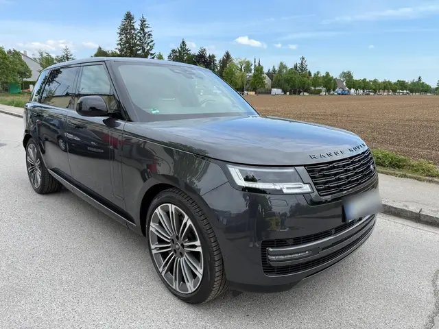 Rover Range Rover Autobiography D350 7s 2025 — Nice Luxury Car Rental, Nice