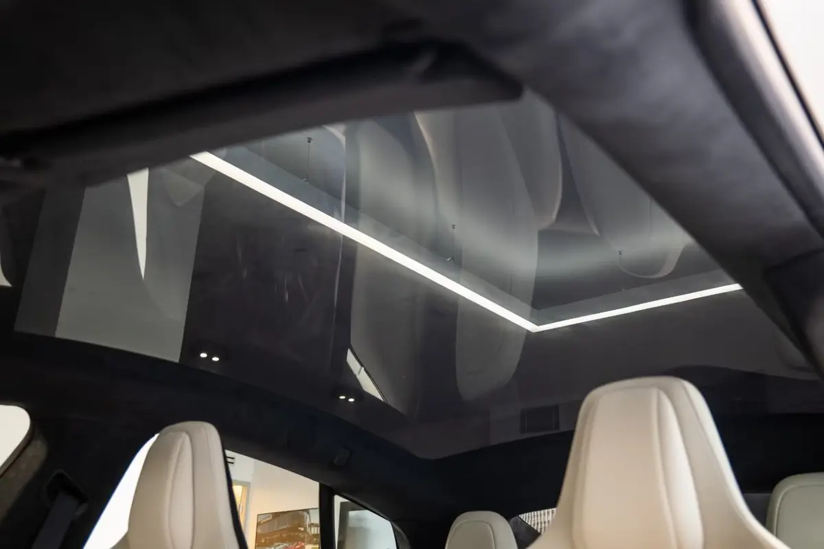 Tesla Model S Plaid 2025, extérieur — Nice Luxury Car Rental, Nice. Tesla Model S Plaid in Nice La Tesla Model S Plaid 2025 fait partie des véhicules…
